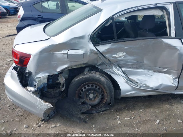 3VW267AJ1GM269443 Volkswagen Jetta 1.4t S