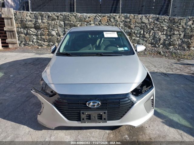 KMHC65LC6HU037312 Hyundai Ioniq Hybrid Blue