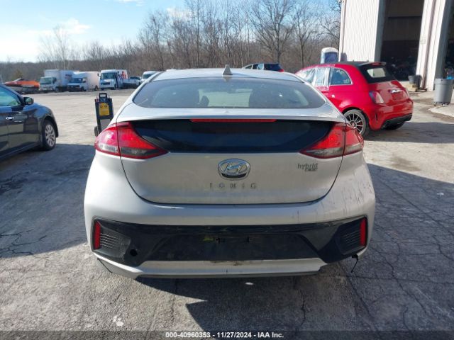 KMHC65LC6HU037312 Hyundai Ioniq Hybrid Blue