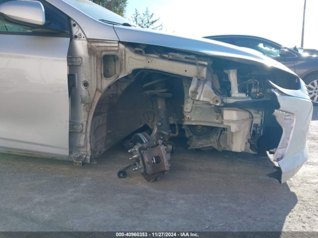 KMHC65LC6HU037312 Hyundai Ioniq Hybrid Blue