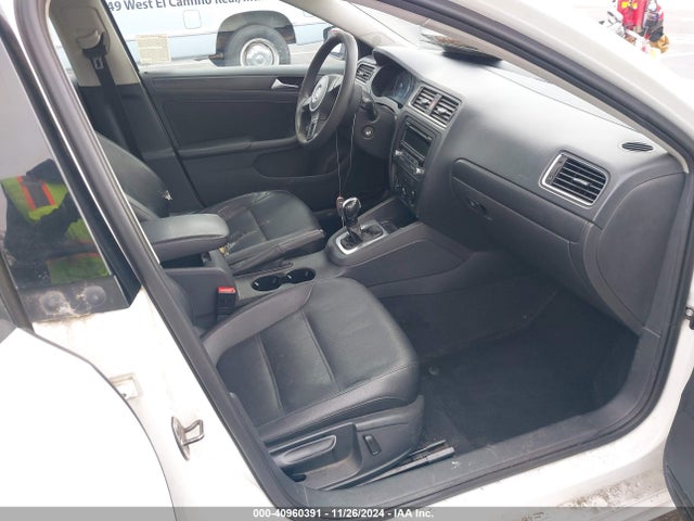 3VWD17AJ0EM382188 Volkswagen Jetta 1.8t Se