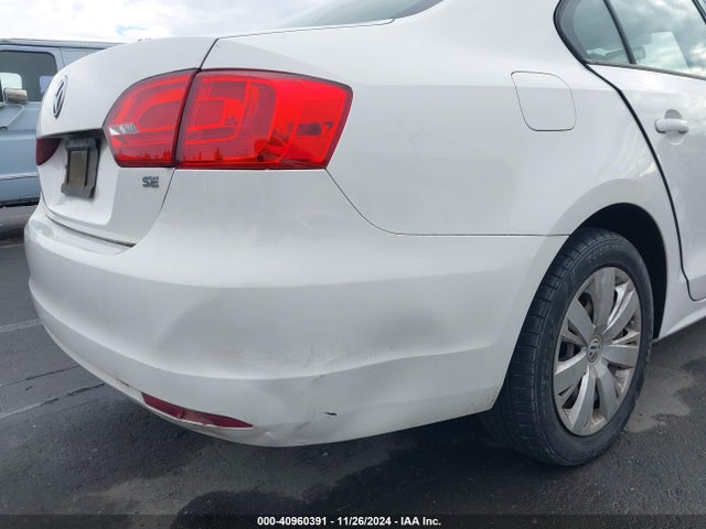 3VWD17AJ0EM382188 Volkswagen Jetta 1.8t Se