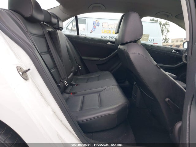 3VWD17AJ0EM382188 Volkswagen Jetta 1.8t Se