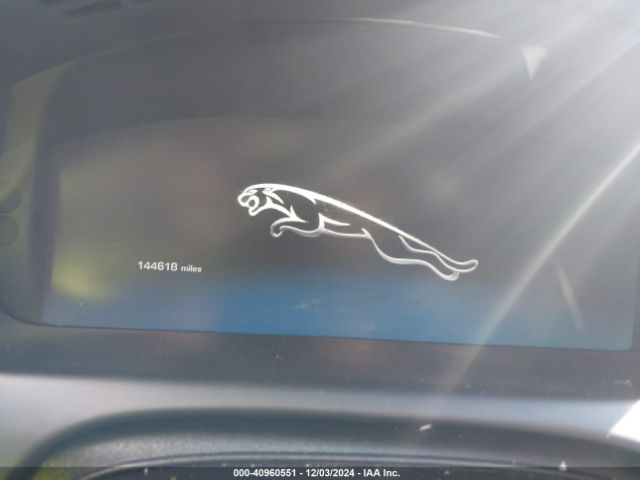 2012 JAGUAR XJ SAJWA1CB9CLV25539 Photo 6