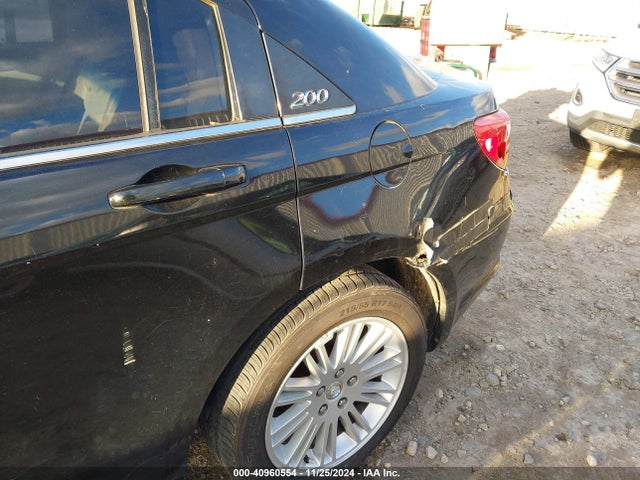 Chrysler 200 LX 2014 1C3CCBABXEN207266 Image 13