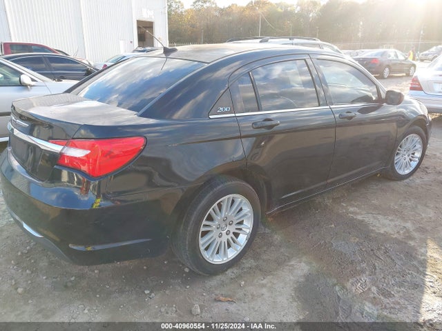 1C3CCBABXEN207266 Chrysler 200 LX