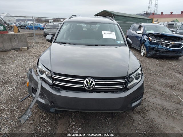 WVGBV7AX4JK005668 Volkswagen Tiguan Limited 2.0t
