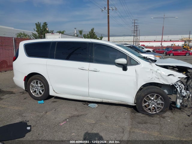 Chrysler Voyager Lx 2021 2C4RC1CGXMR571102 Image 13
