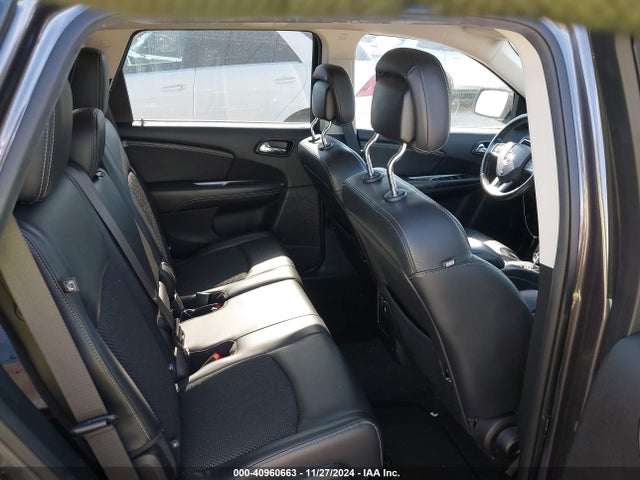 3C4PDCGG7KT857879 Dodge Journey Crossroad