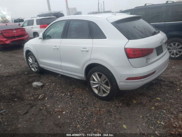 WA1JCCFS6HR012158 Audi Q3 2.0t Premium
