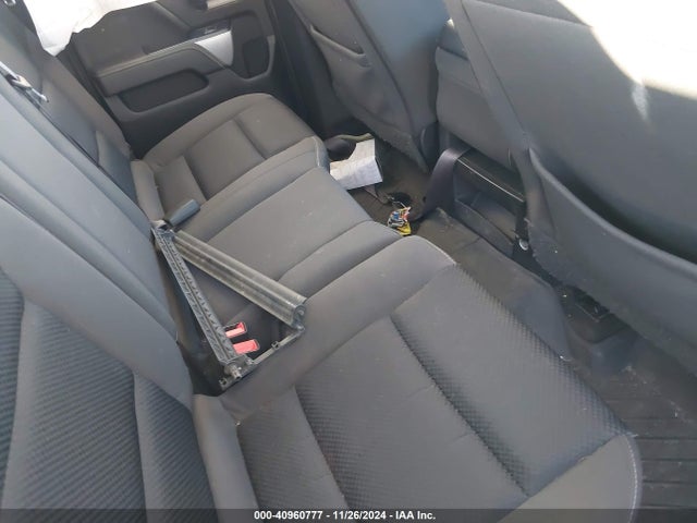 1GCVKREC8HZ331875 Chevrolet Silverado 1500 2lt