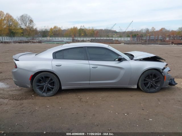 2C3CDXBG8JH187347 Dodge Charger Sxt Rwd