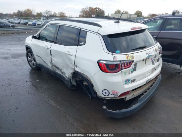 3C4NJCBB3JT165404 Jeep Compass Latitude Fwd
