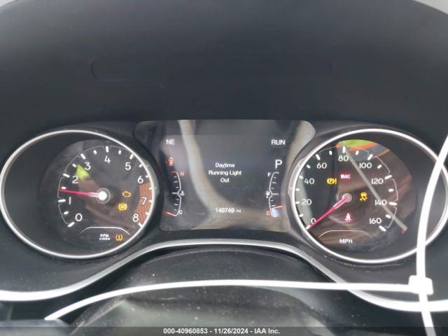 3C4NJCBB3JT165404 Jeep Compass Latitude Fwd
