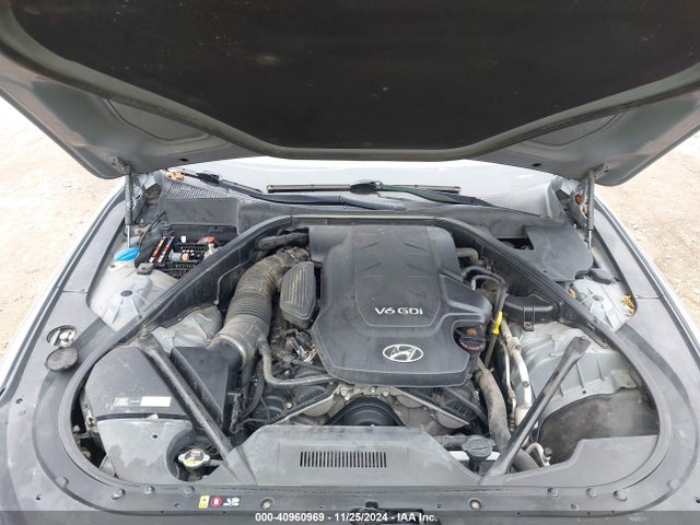 Hyundai Genesis 3.8l 2016 KMHGN4JE2GU140146 Image 10