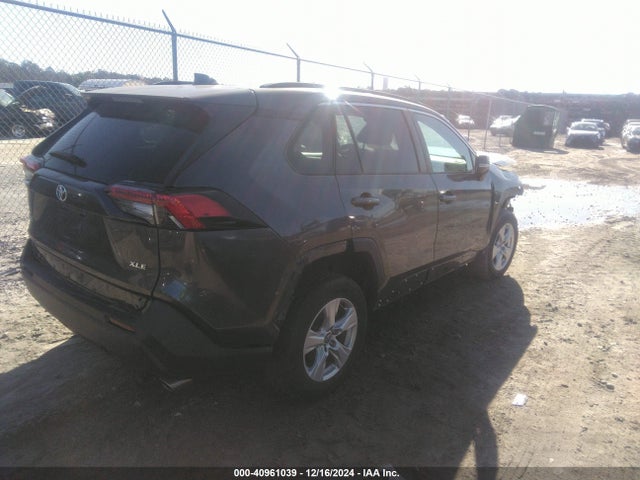 Toyota Rav4 Xle 2021 2T3W1RFV7MW114464 Image 4