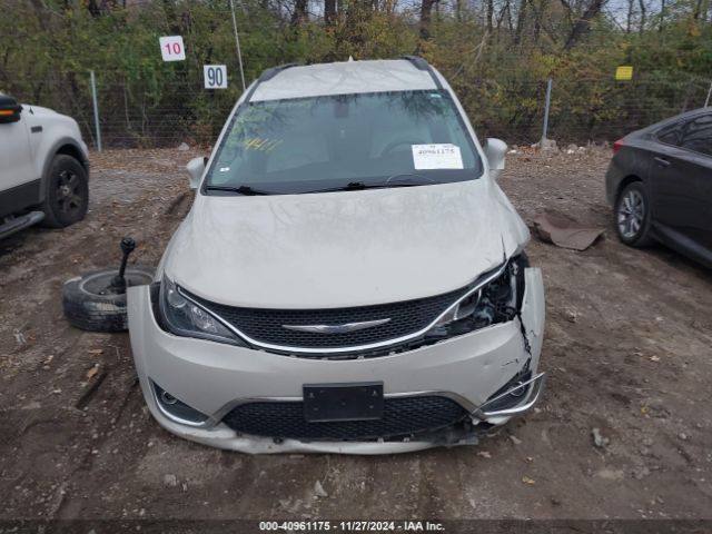 2C4RC1BG1HR744884 Chrysler Pacifica Touring-l