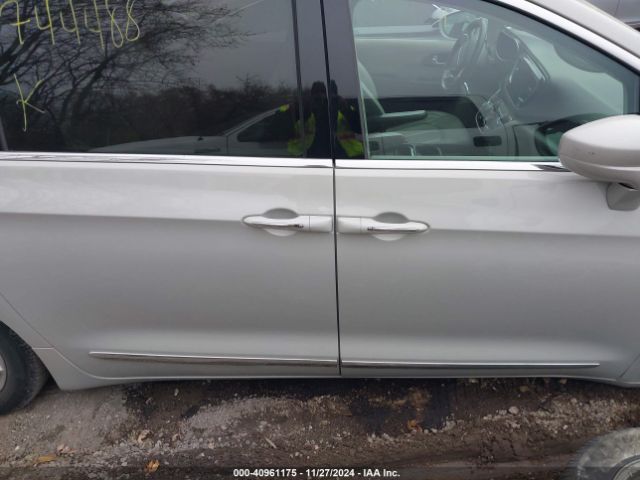 2C4RC1BG1HR744884 Chrysler Pacifica Touring-l
