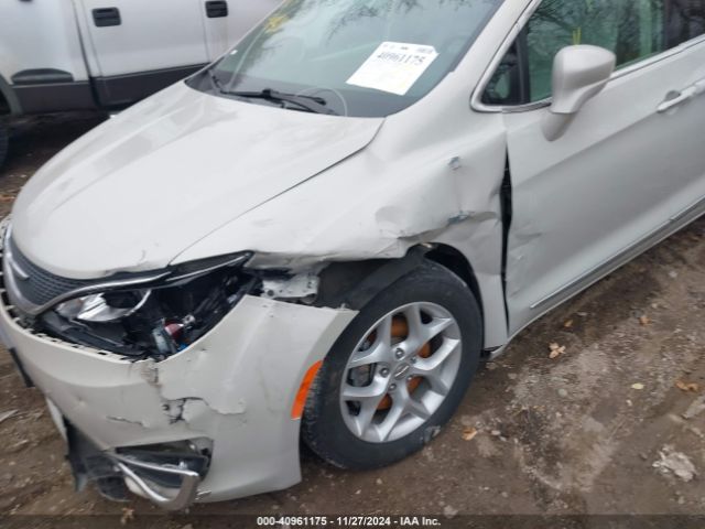2C4RC1BG1HR744884 Chrysler Pacifica Touring-l