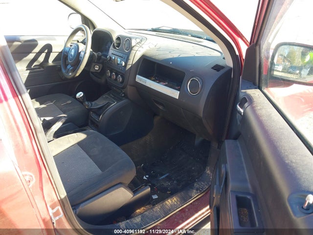 1C4NJDBBXHD113175 Jeep Compass Sport 4x4