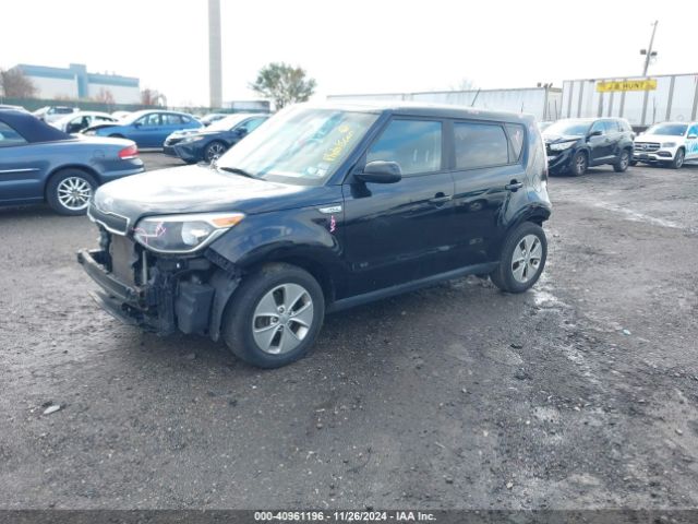 KNDJN2A27G7404075 KIA Soul