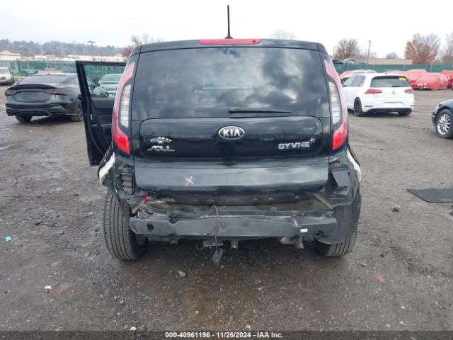 KNDJN2A27G7404075 KIA Soul