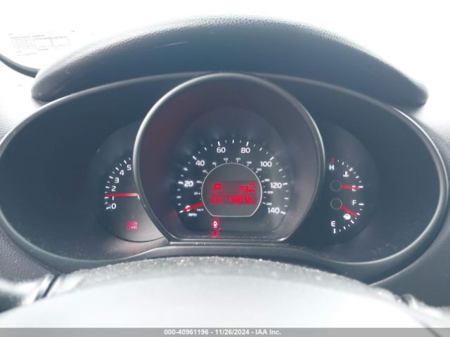 KNDJN2A27G7404075 KIA Soul
