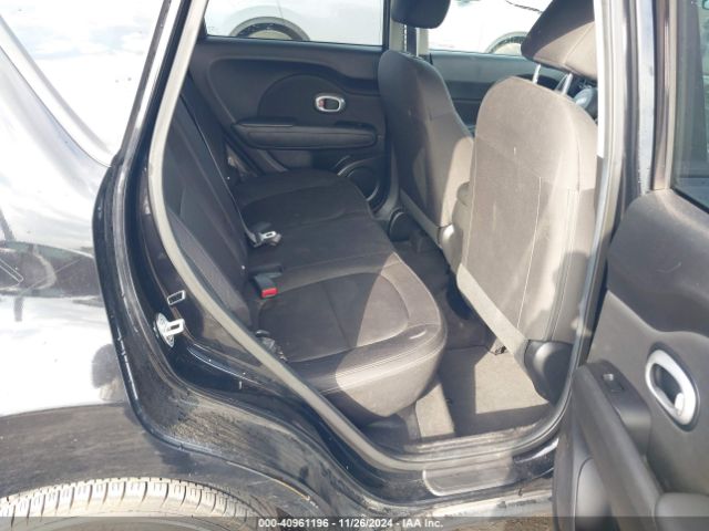 KNDJN2A27G7404075 KIA Soul