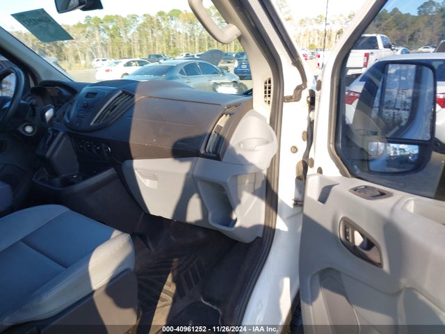 Ford Transit-150 2016 1FTYE2CM8GKB50113 Image 5