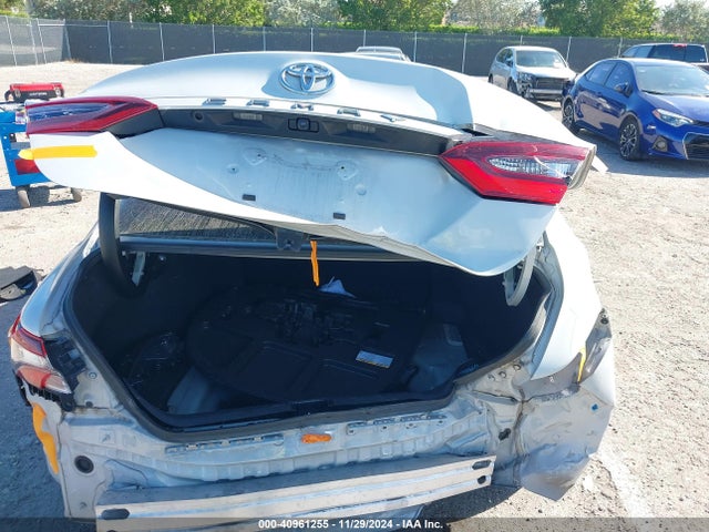 Toyota CAMRY LE 2022 4T1C11AK7NU008477 Image 16