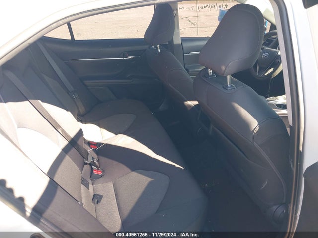 Toyota CAMRY LE 2022 4T1C11AK7NU008477 Image 8