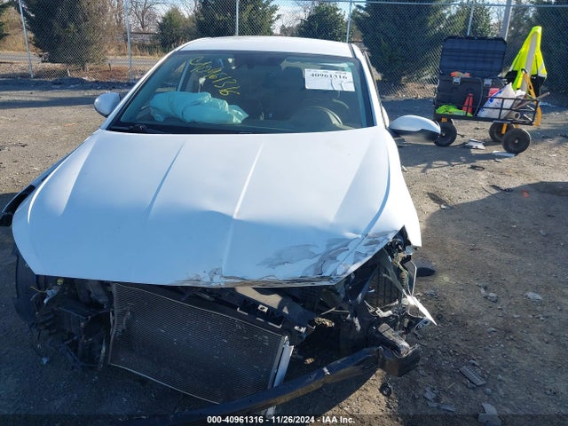 Hyundai ELANTRA SE 2020 5NPD74LF7LH529022 Image 13