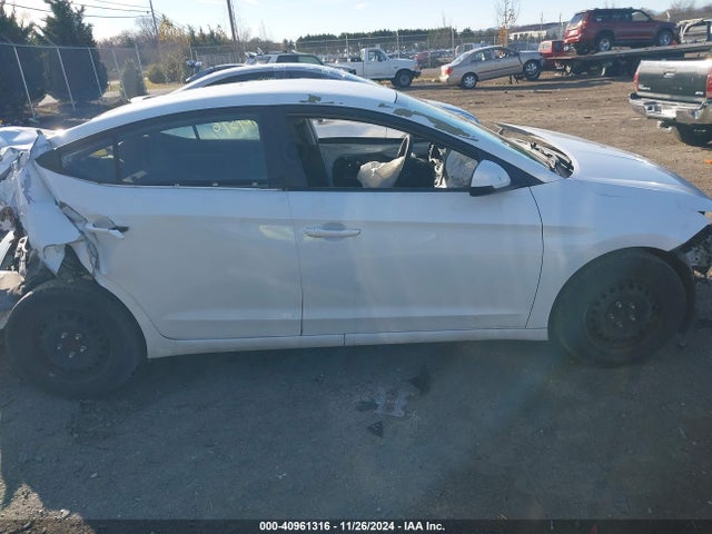 Hyundai ELANTRA SE 2020 5NPD74LF7LH529022 Image 14