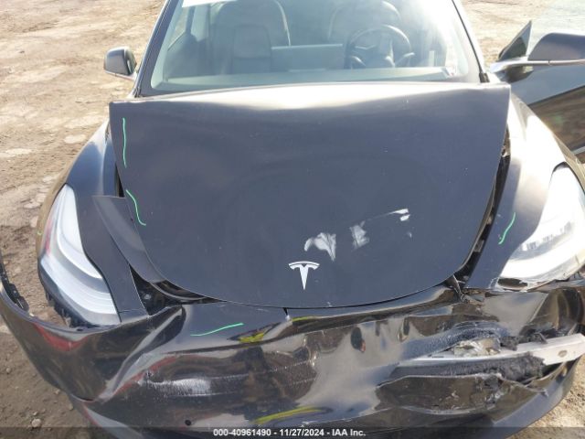 5YJ3E1EBXJF115688 Tesla Model 3 Long Range/performance