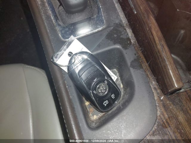 1G4ZP5SS2JU145593 Buick Lacrosse Essence