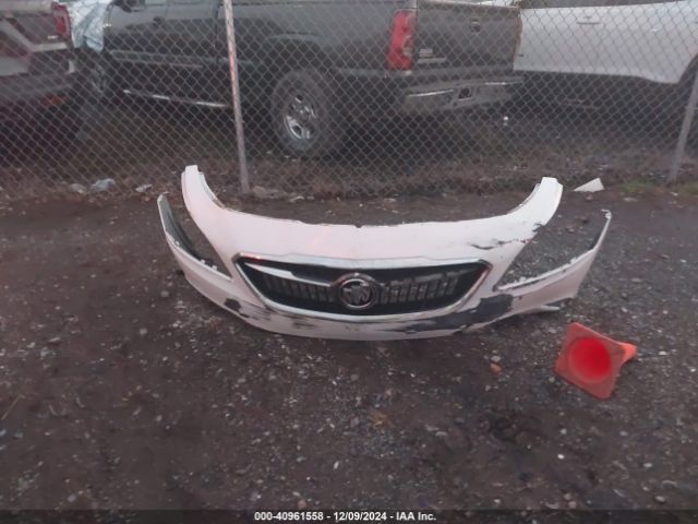 1G4ZP5SS2JU145593 Buick Lacrosse Essence