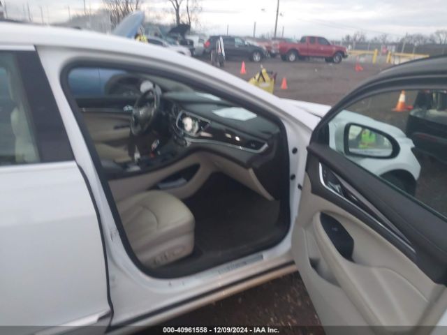 1G4ZP5SS2JU145593 Buick Lacrosse Essence