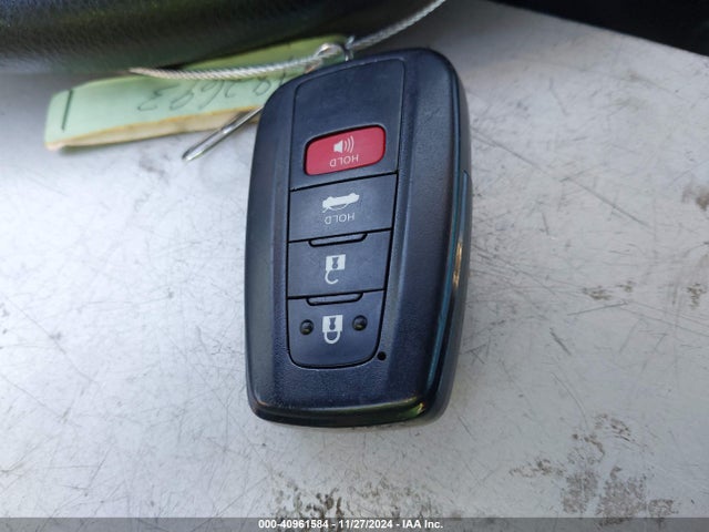 JTDEAMDE8MJ032372 Toyota Corolla Hybrid Le