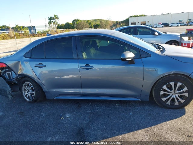 JTDEAMDE8MJ032372 Toyota Corolla Hybrid Le