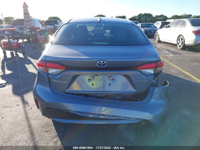 JTDEAMDE8MJ032372 Toyota Corolla Hybrid Le