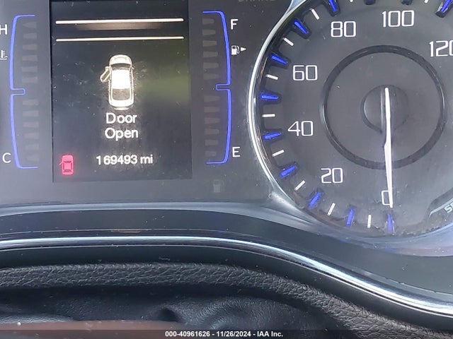 1C3CCCBB1FN633966 Chrysler 200 S