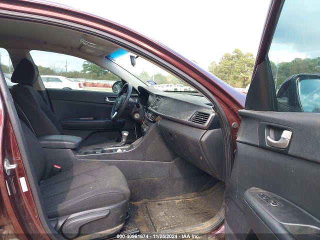 KIA Optima Lx 2017 5XXGT4L31HG151779 Image 5