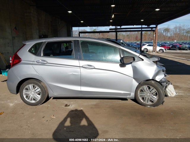 Honda FIT LX 2019 3HGGK5H48KM707376 Image 14