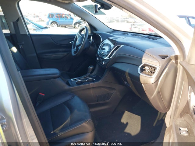 3GNAXVEV2JS500101 Chevrolet Equinox Premier