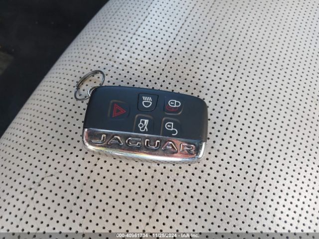 SAJAF4BV8HA962184 Jaguar Xe 35t R-sport
