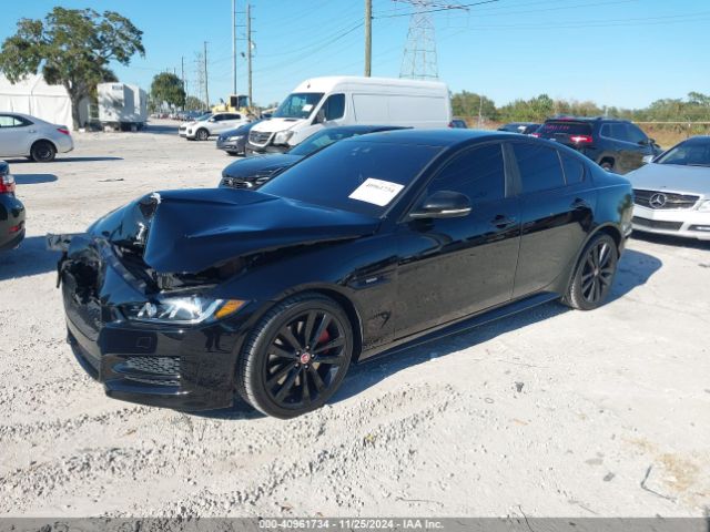SAJAF4BV8HA962184 Jaguar Xe 35t R-sport