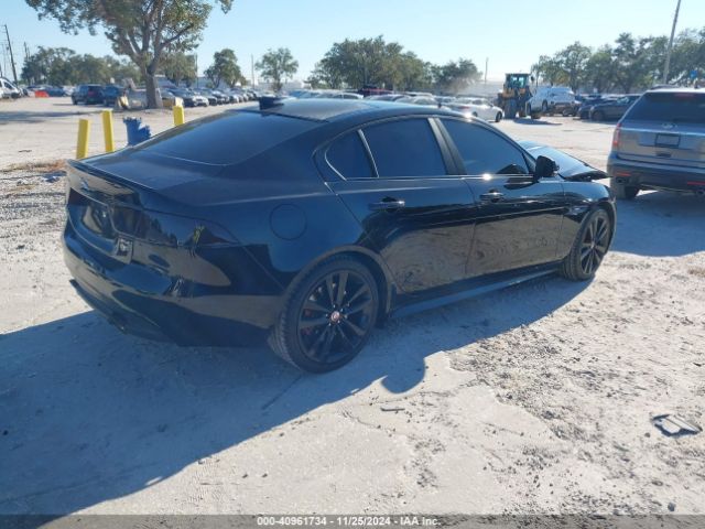 SAJAF4BV8HA962184 Jaguar Xe 35t R-sport