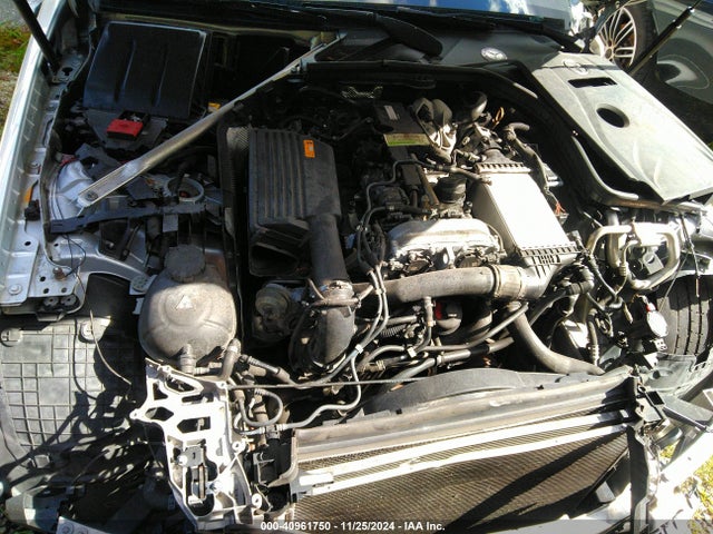 55SWF4JB8JU250684 Mercedes-Benz C 300