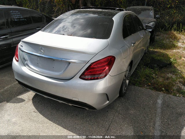 55SWF4JB8JU250684 Mercedes-Benz C 300