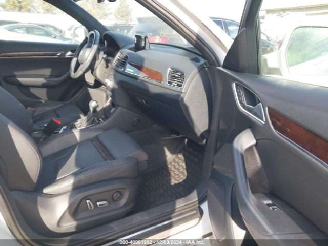 WA1JCCFS3JR021891 Audi Q3 2.0t Premium/2.0t Sport Premium